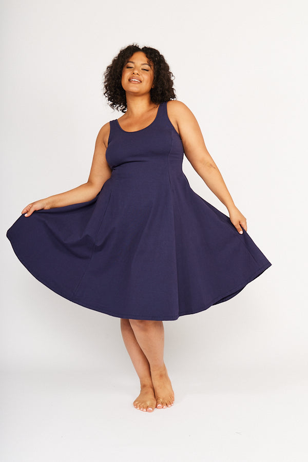 Limited Edition Asri Api Dress Midi Petite in Eclipse