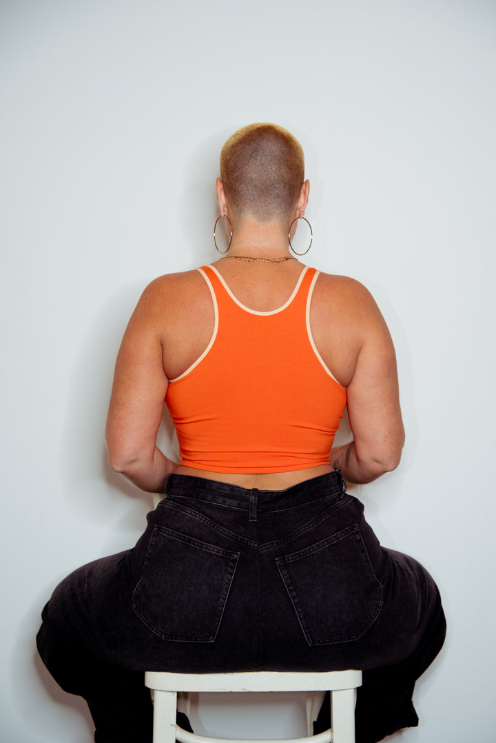 Shinni Neck Crop Tank In Flame/Peach Dust piping