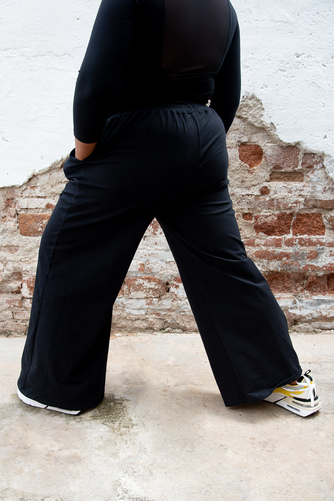 Trackie Trousers Wide Petite in Black