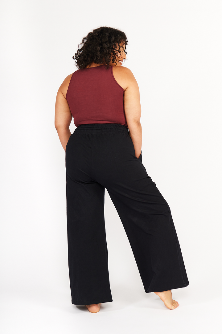 Iza Crop Vest Top in Tawny Port