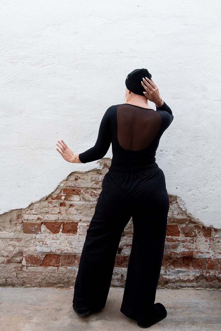 Mesh Scoop Back Top Full Length (7/8 Sleeve) in Black