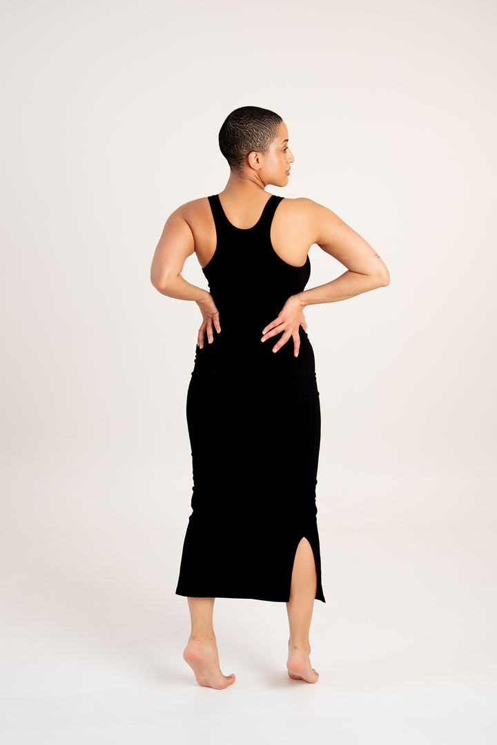 Shinni Neck Midi Dress In Black