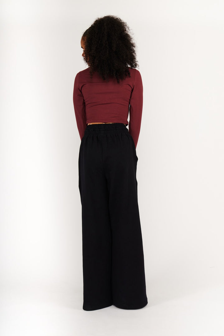 Turtle Neck Long Sleeve Crop Top with Hole in Tawny Port