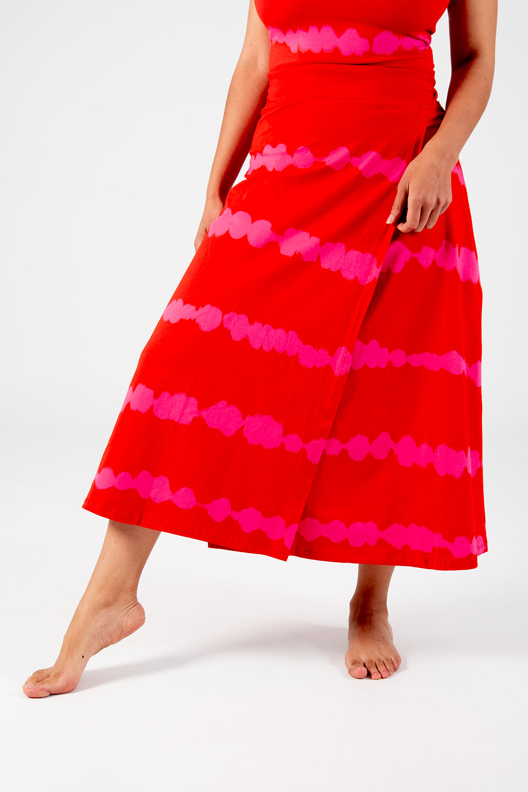 Wrap Skirt Long in Blot Red