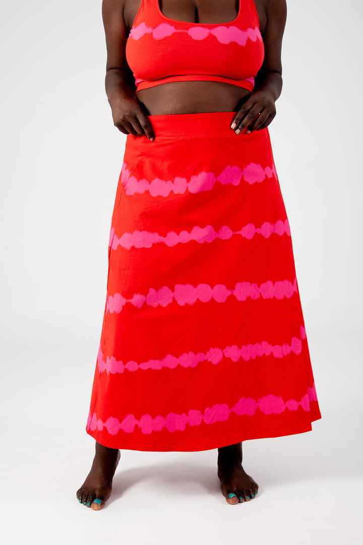 Wrap Skirt Long in Blot Red