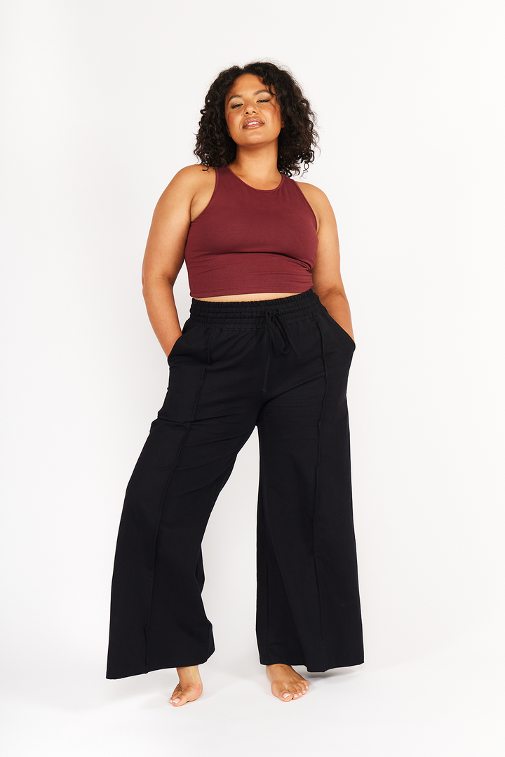 Iza Crop Vest Top in Tawny Port